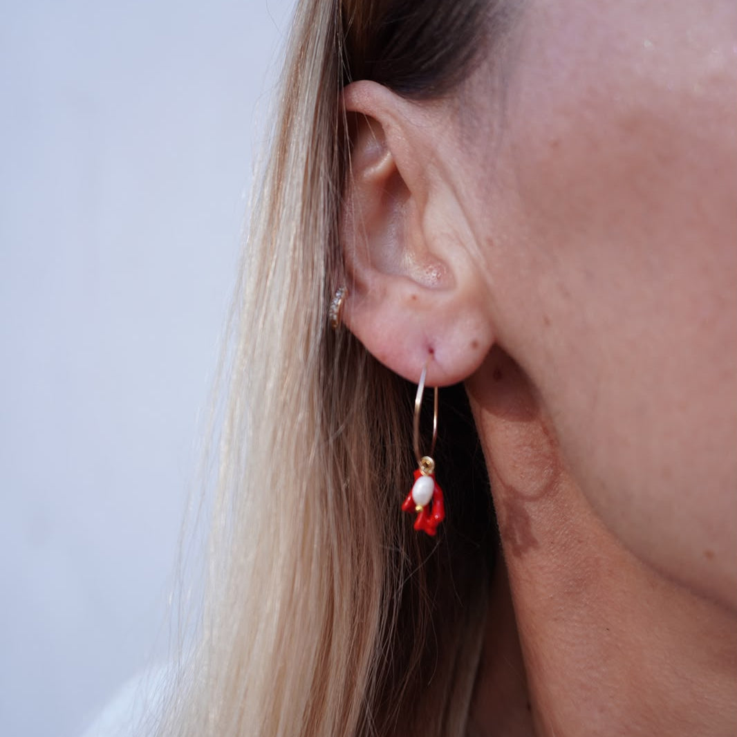 Coral Mini – Red Coral Pearl Earrings