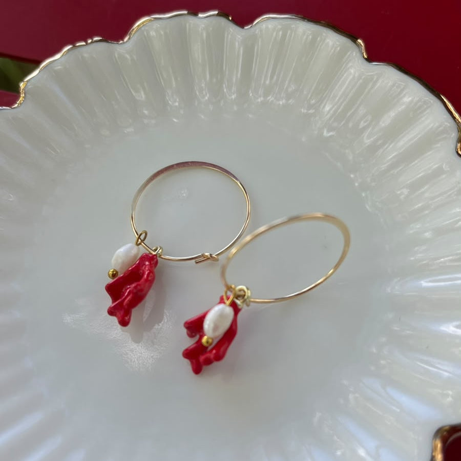 Coral Mini – Red Coral Pearl Earrings